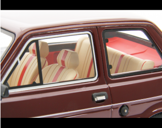 Fiat 126 Personal 4 RED 1980 Rosso amaranto Laudoracing 1:18 Resinemodell (Türen, Motorhaube... nicht zu öffnen!)